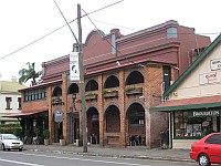 NSW - Berry - Berry Hotel (1888) (15 Feb 2010)